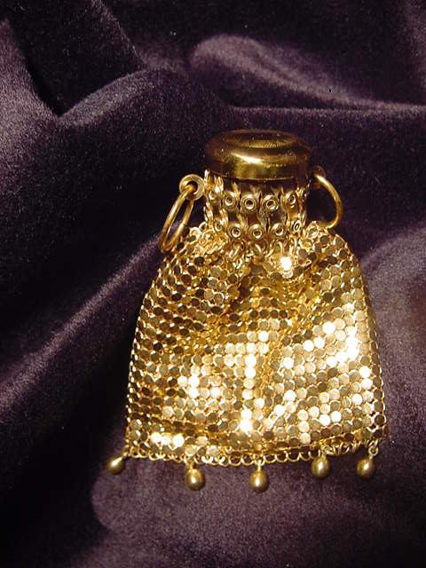 Vintage goldtone mesh gatetop miniature purse with drops Vintage goldtone mesh gatetop miniature purse with drops