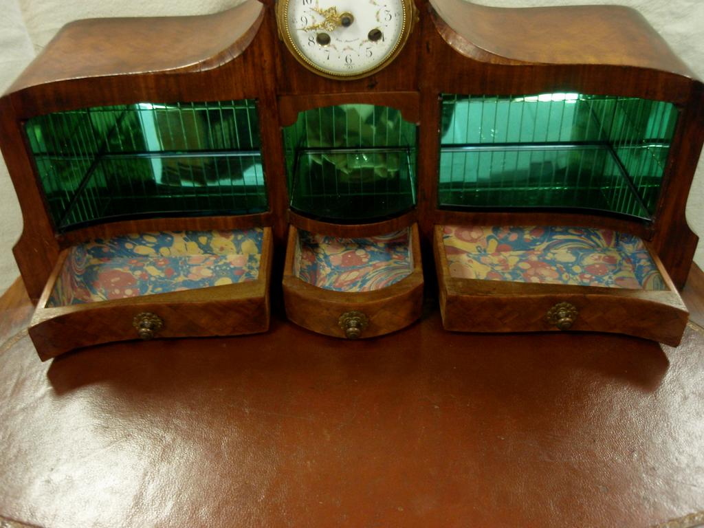 Beautiful French 19th Century Inlaid Basket Weave Ladies Writing Desk Beautiful French 19th Century Inlaid Basket Weave Ladies Writing Desk