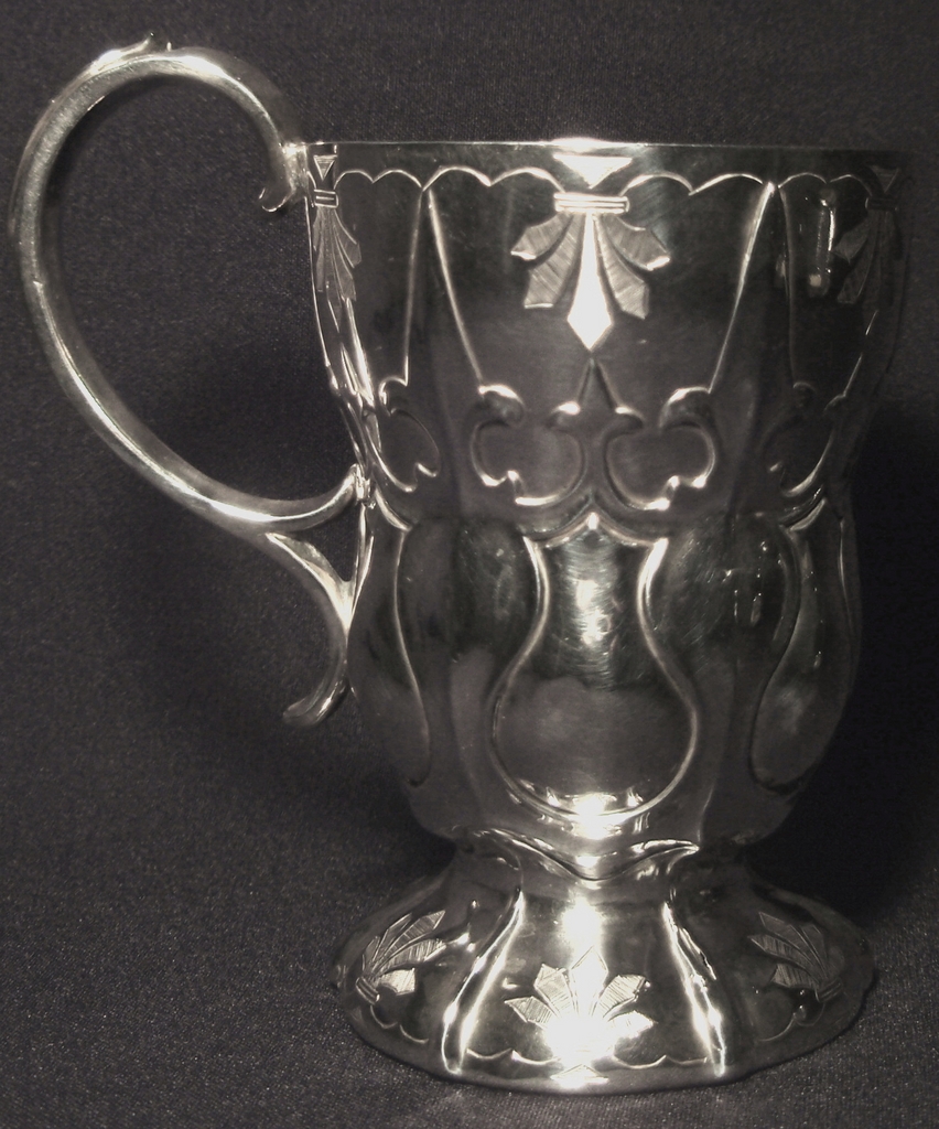 Outstanding English Sterling Silver Pint Mug 1856 Outstanding English Sterling Silver Pint Mug 1856
