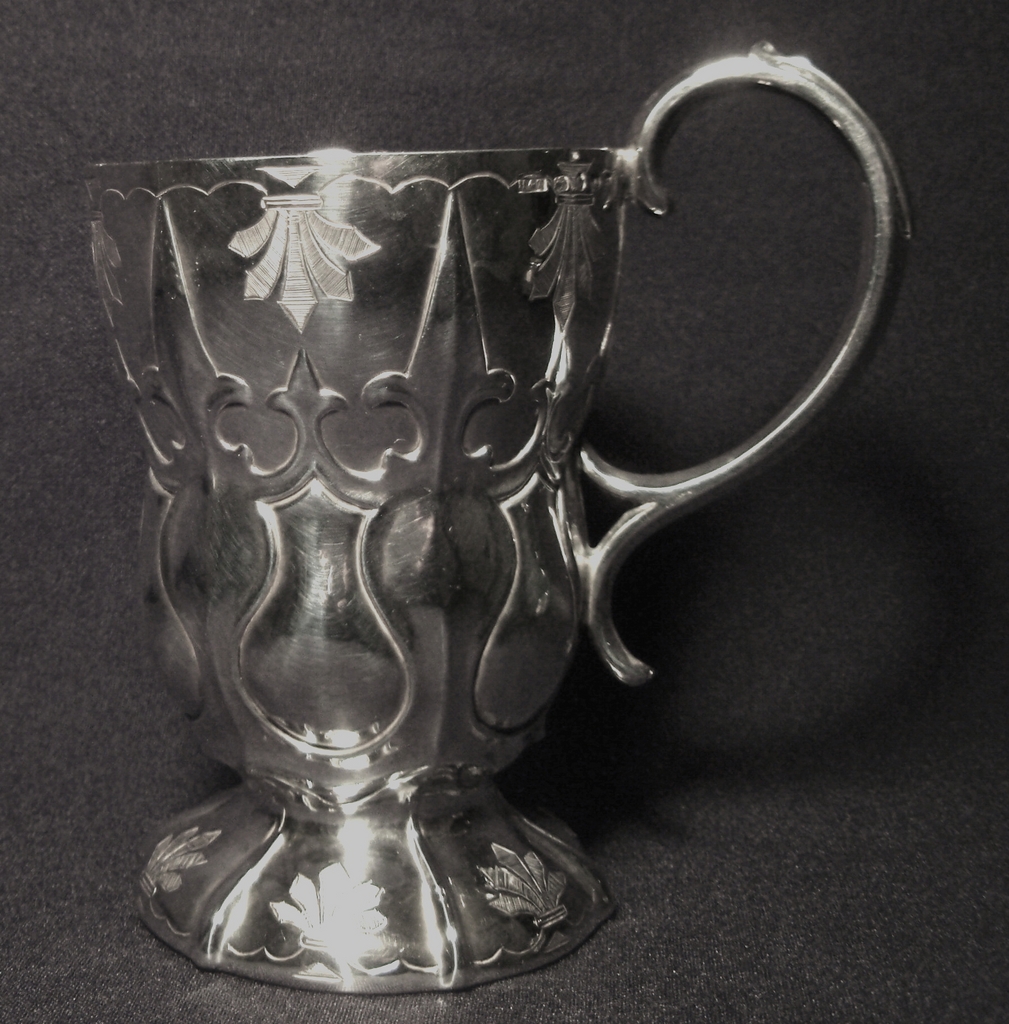 Outstanding English Sterling Silver Pint Mug 1856 Outstanding English Sterling Silver Pint Mug 1856