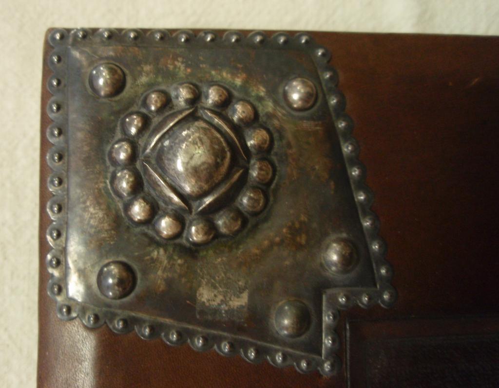 Stunning Tooled and Pressed Leather Artists Portfolio Stunning Tooled and Pressed Leather Artists Portfolio