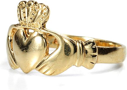 Modern Gold Claddagh Ring Modern Gold Claddagh Ring