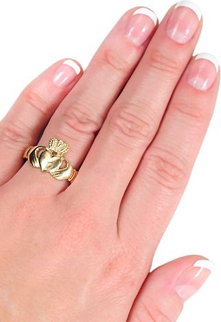 Modern Gold Claddagh Ring Modern Gold Claddagh Ring