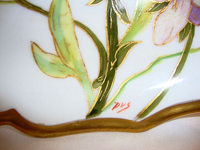 Exquisite Large Limoges Porcelain Serving Bowl ~ Hand Painted with Pink & Purple Sweet Peas ~ Blakeman & Henderson (B&H) Limoges France Early 1900's Exquisite Large Limoges Porcelain Serving Bowl ~ Hand Painted with Pink & Purple Sweet Peas ~ Blakeman & Henderson (B&H) Limoges France Early 1900's