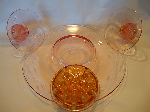 Pink Depression Glass ~ ~ Etched Rim Flower Console Bowl with Frog and Matching Candle Sticks ~ 1920's 1930's Pink Depression Glass ~ ~ Etched Rim Flower Console Bowl with Frog and Matching Candle Sticks ~ 1920's 1930's