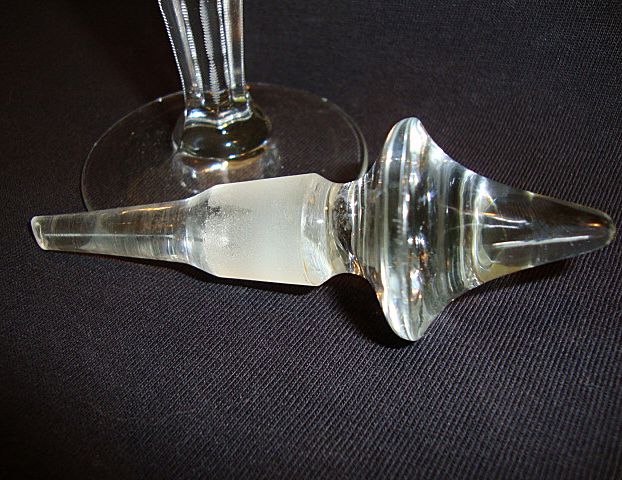 Lovely Heisey Perfume Bottle ~ Etched Floral Design ~ Heisey ~ Ohio USA ca 1915- 1920's Lovely Heisey Perfume Bottle ~ Etched Floral Design ~ Heisey ~ Ohio USA ca 1915- 1920's