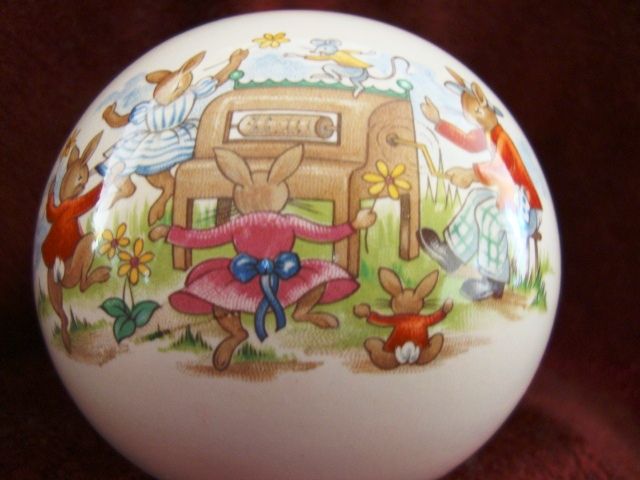 Royal Doulton China ~ 1936 Bunnykins Globe Bank ~ Bunny Family Playing Piano ~ Royal Doulton England 1936 Royal Doulton China ~ 1936 Bunnykins Globe Bank ~ Bunny Family Playing Piano ~ Royal Doulton England 1936