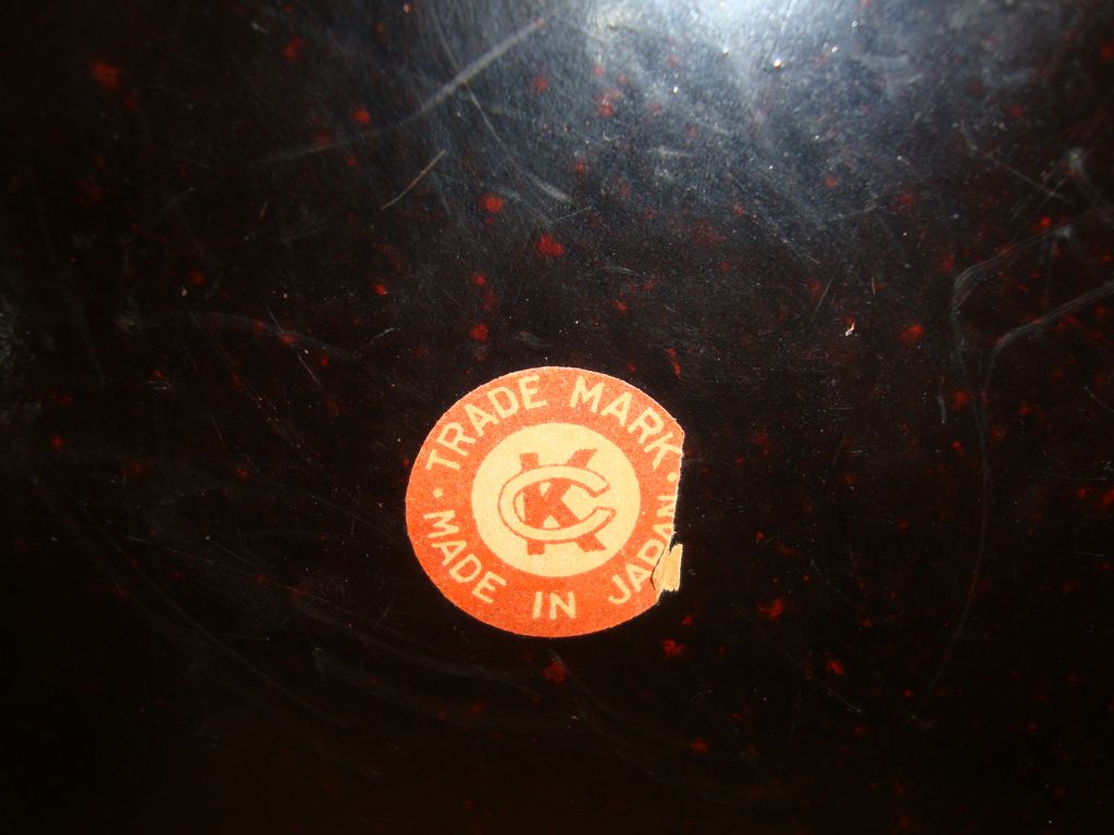 Large Round Bento Box ~ Red Lacquer ~ Decorated with Awesome Oriental Phoenix Bird ~ Trade mark Made in Japan KC Large Round Bento Box ~ Red Lacquer ~ Decorated with Awesome Oriental Phoenix Bird ~ Trade mark Made in Japan KC