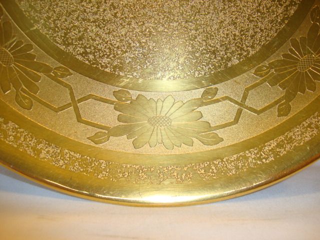Beautiful 10 ¾" W Cake Plate ~ All over Gold ( AOG )~ Daisy Design ~ Stouffer Studios Chicago IL ~ 1925-1938 Beautiful 10 ¾" W Cake Plate ~ All over Gold ( AOG )~ Daisy Design ~ Stouffer Studios Chicago IL ~ 1925-1938