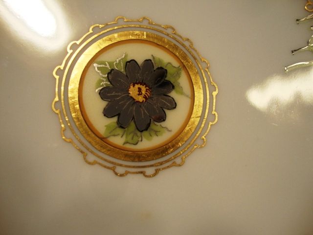 Awesome Limoges Stouffer Decorated Plate ~ Hand Painted with Platinum Daisy Flowers ~ Signed "Bordos" Haviland France / Stouffer Studios Chicago Il. 1906-1914 Awesome Limoges Stouffer Decorated Plate ~ Hand Painted with Platinum Daisy Flowers ~ Signed "Bordos" Haviland France / Stouffer Studios Chicago Il. 1906-1914
