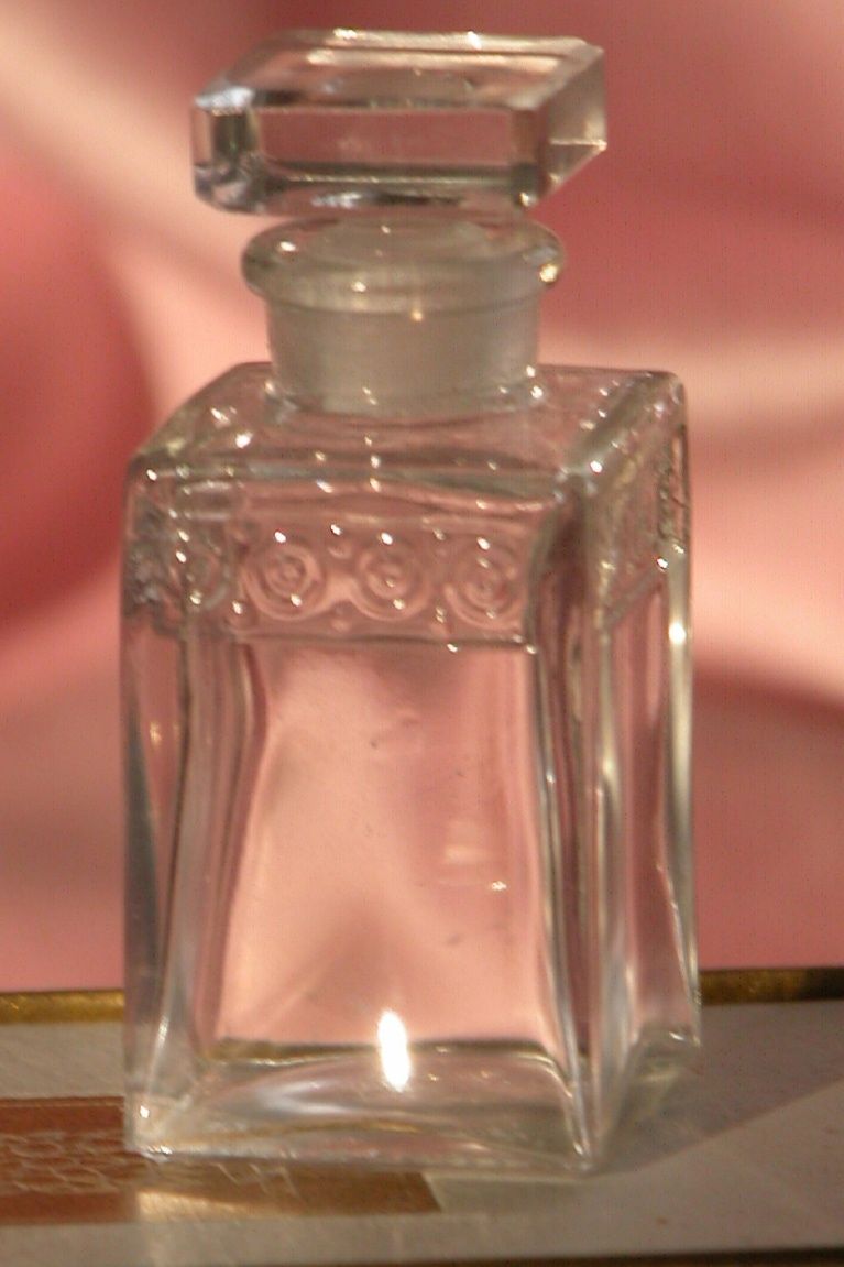 Boxed Perfume Bottle Commercial "Le Jade" Roger & Gallet w/ Box Boxed Perfume Bottle Commercial "Le Jade" Roger & Gallet w/ Box