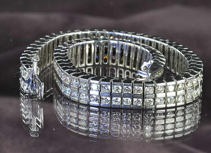 7.13 Carat Diamond Bracelet 7.13 Carat Diamond Bracelet