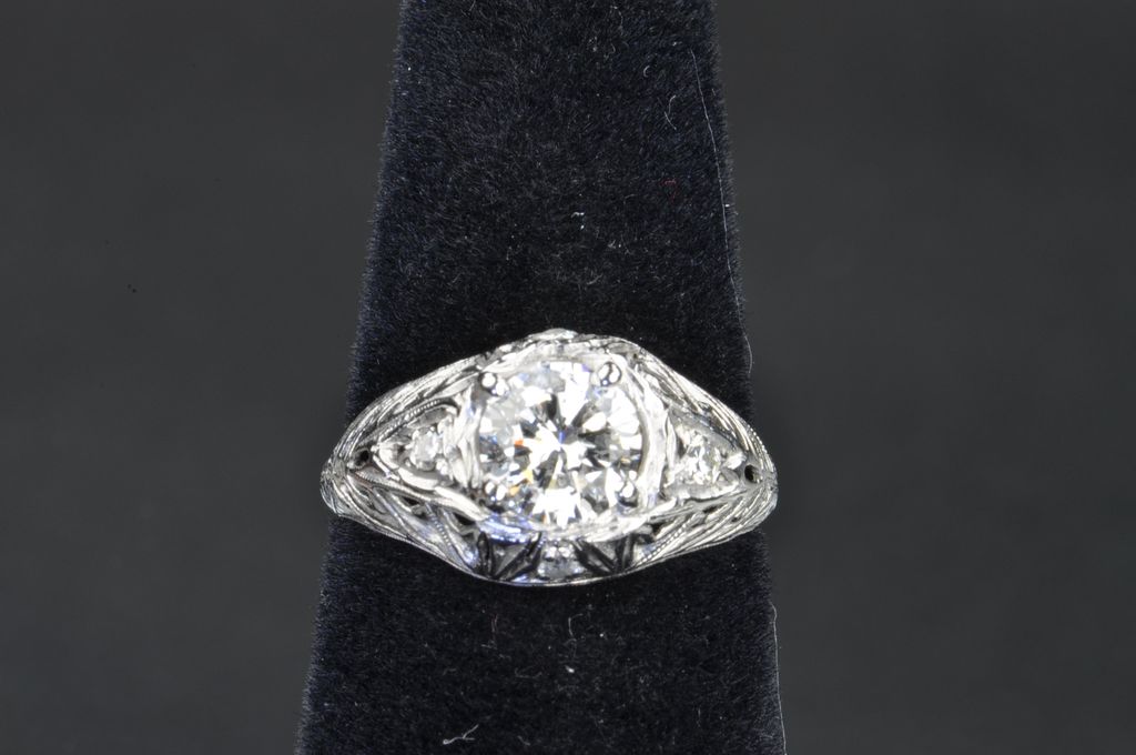 1.12 Carat Diamond Art Deco Style Wedding / Engagement Ring 1.12 Carat Diamond Art Deco Style Wedding / Engagement Ring