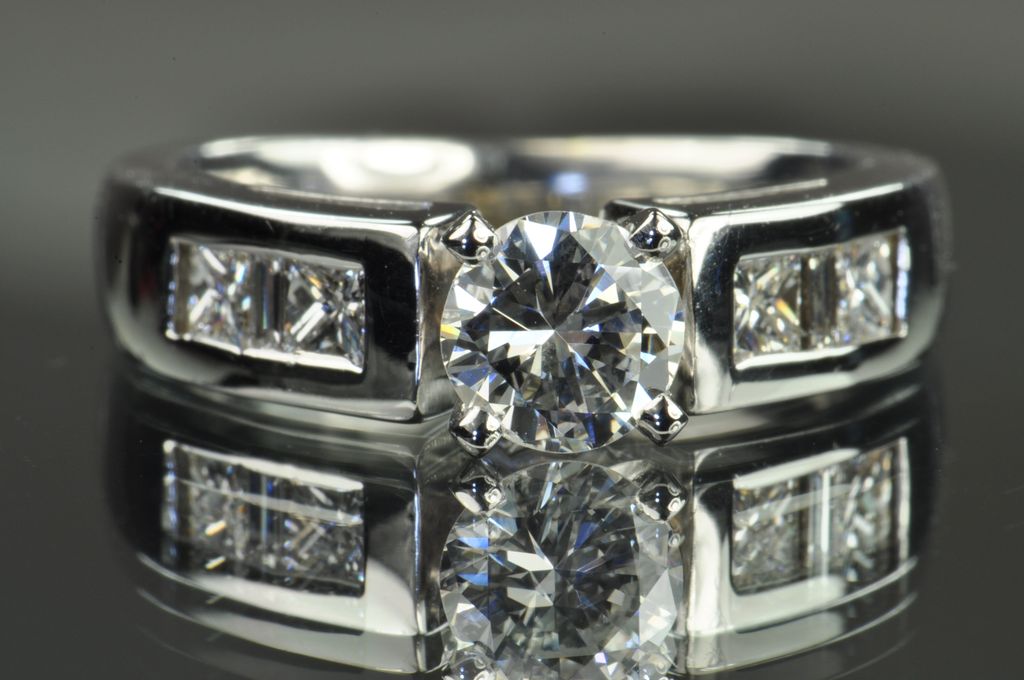 1.22 Carat Diamond Engagement Ring / GIA Certified 1.22 Carat Diamond Engagement Ring / GIA Certified