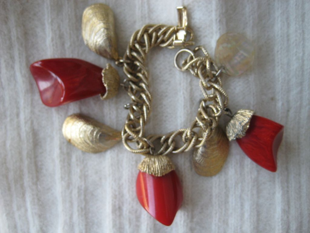 Bold Red Lucite Shell Charm Bracelet Bold Red Lucite Shell Charm Bracelet