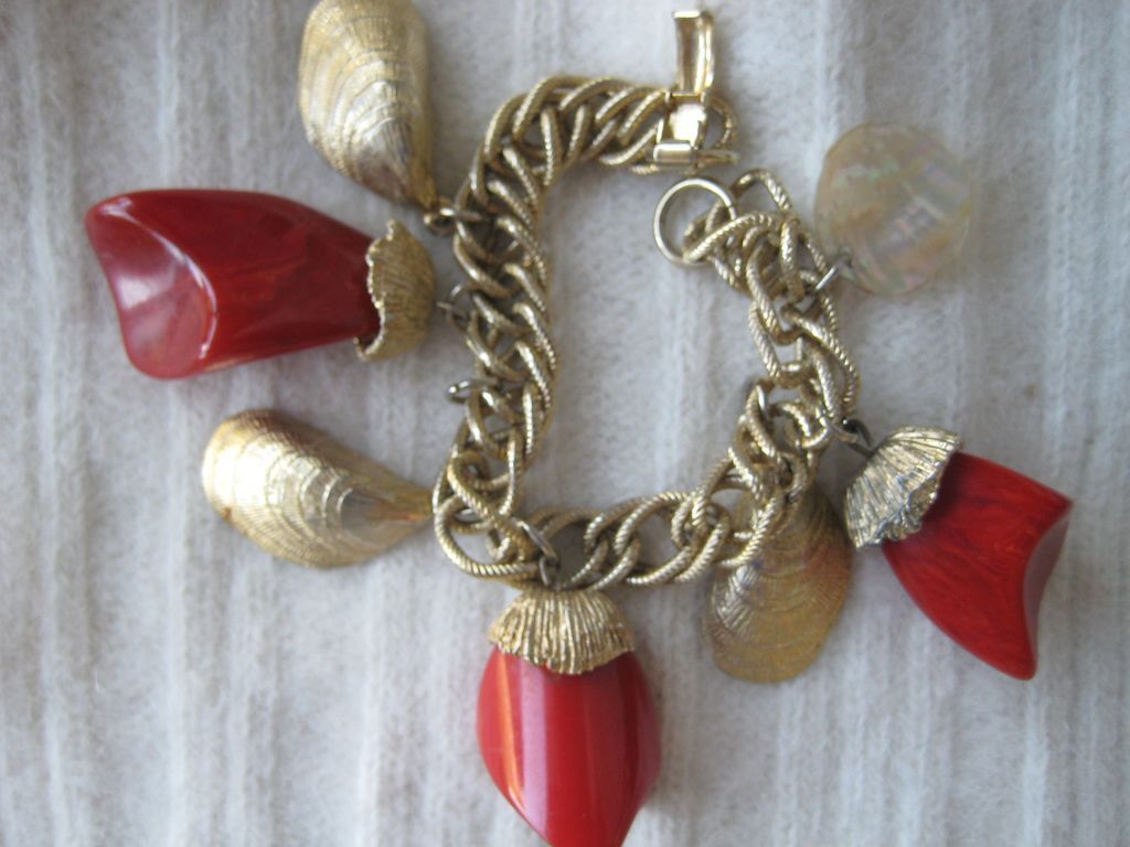 Bold Red Lucite Shell Charm Bracelet Bold Red Lucite Shell Charm Bracelet