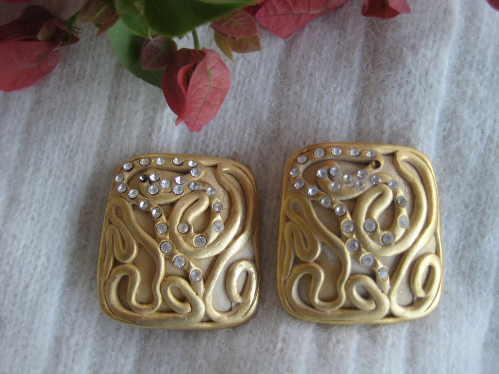 Designer Signed Fabulous Abstract Rhinestone Clip Earrings Designer Signed Fabulous Abstract Rhinestone Clip Earrings
