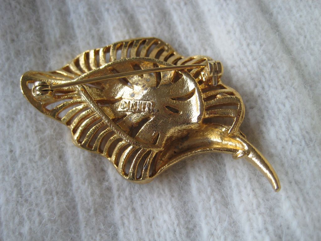 Lisner Goldtone Rhinestone Leaf Brooch Lisner Goldtone Rhinestone Leaf Brooch