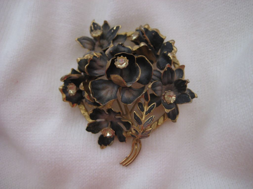 Fabulous Austrian Rhinestone Enamel Brooch Fabulous Austrian Rhinestone Enamel Brooch