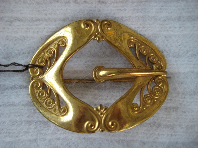 Eloquent Art Nouveau Sash Brooch Eloquent Art Nouveau Sash Brooch