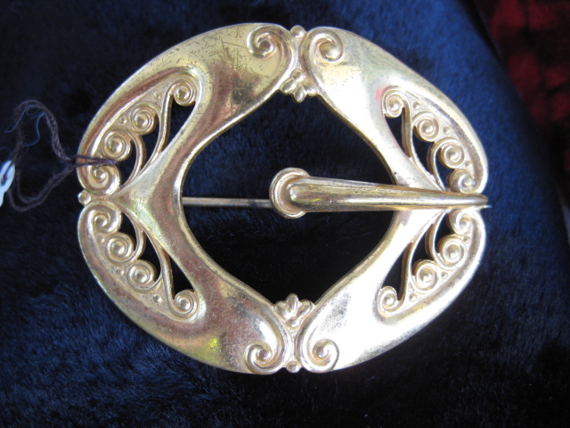 Eloquent Art Nouveau Sash Brooch Eloquent Art Nouveau Sash Brooch