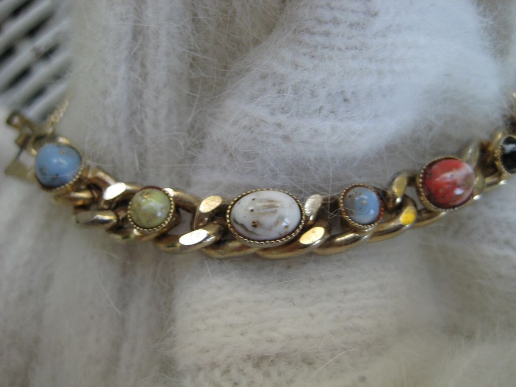 Colorful Glass Cabochon Goldtone Bracelet Colorful Glass Cabochon Goldtone Bracelet