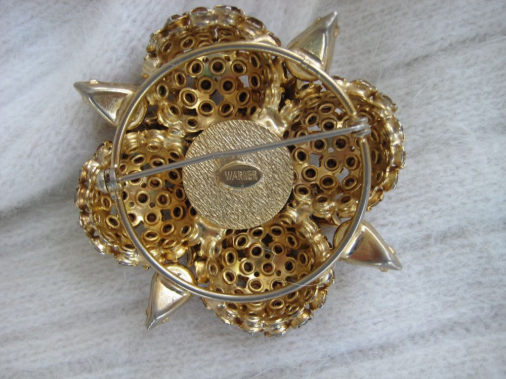 Warner Large Topaz-Colored Rhinestone Brooch Warner Large Topaz-Colored Rhinestone Brooch