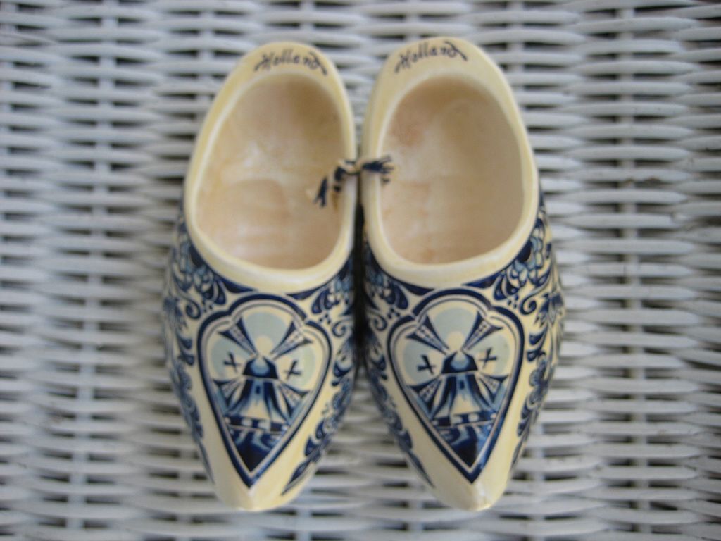 Dutch Holland Delft Shoe Souvenir Dutch Holland Delft Shoe Souvenir