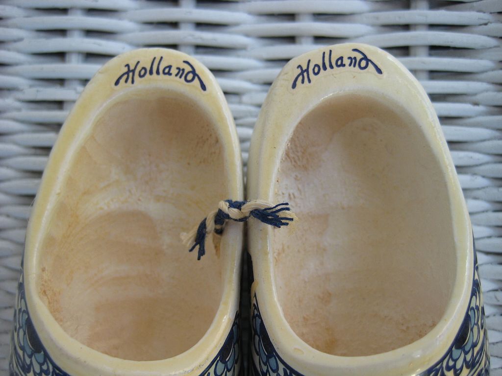 Dutch Holland Delft Shoe Souvenir Dutch Holland Delft Shoe Souvenir