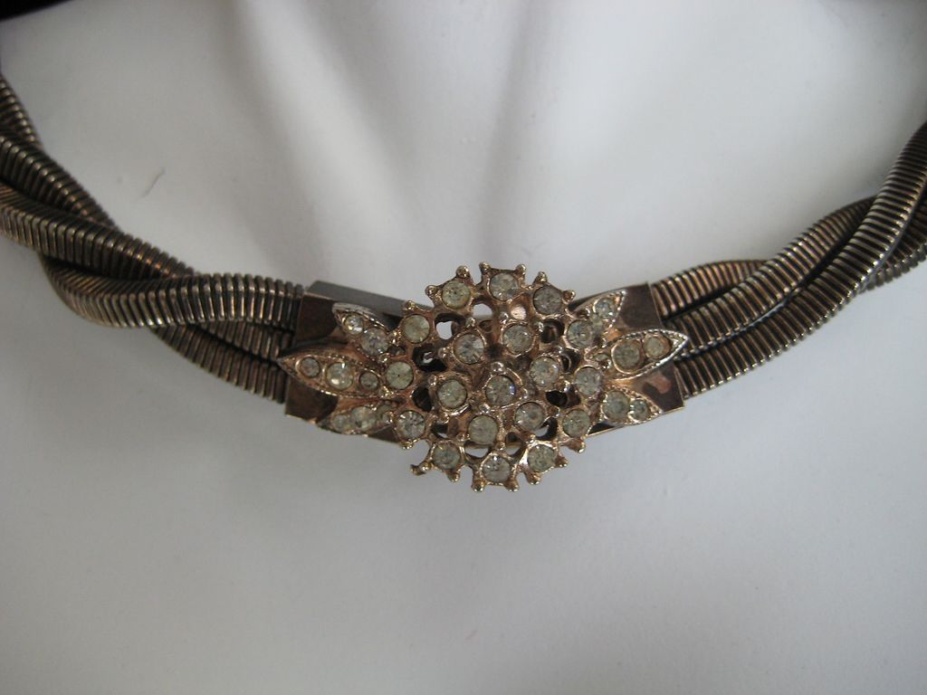 Unique Twisted Collar Rhinestone Necklace Unique Twisted Collar Rhinestone Necklace