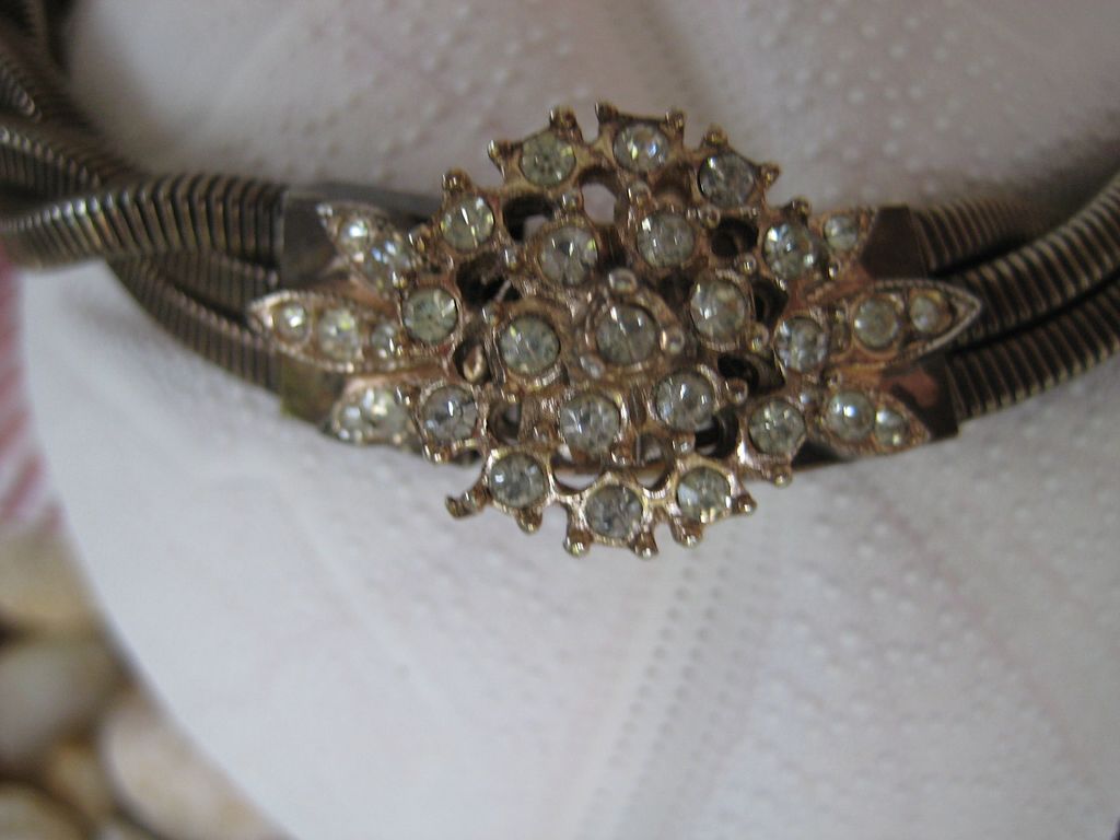 Unique Twisted Collar Rhinestone Necklace Unique Twisted Collar Rhinestone Necklace