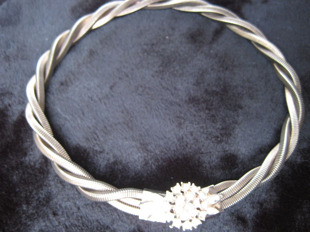 Unique Twisted Collar Rhinestone Necklace Unique Twisted Collar Rhinestone Necklace