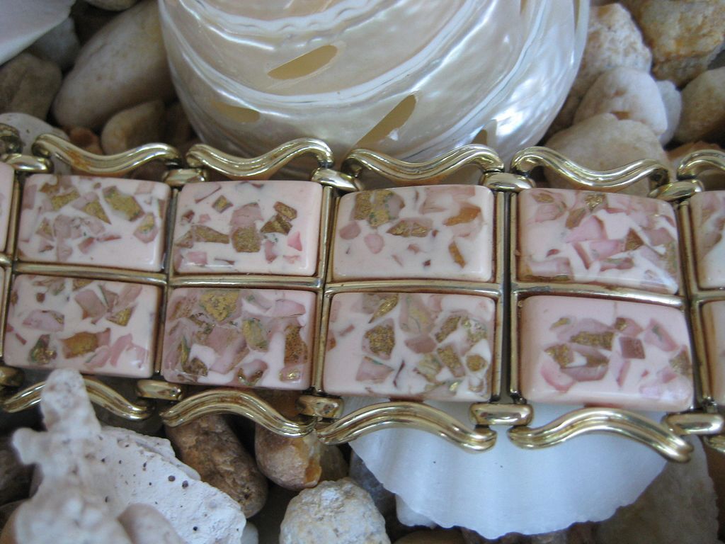 Coro Pink Golden Metallic Confetti Thermoset Lucite Bracelet Coro Pink Golden Metallic Confetti Thermoset Lucite Bracelet