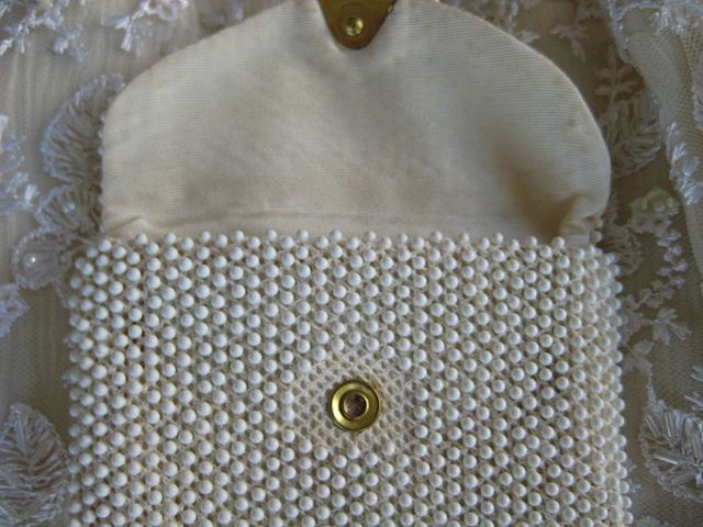 White Beaded Rhinestone Coin Purse White Beaded Rhinestone Coin Purse