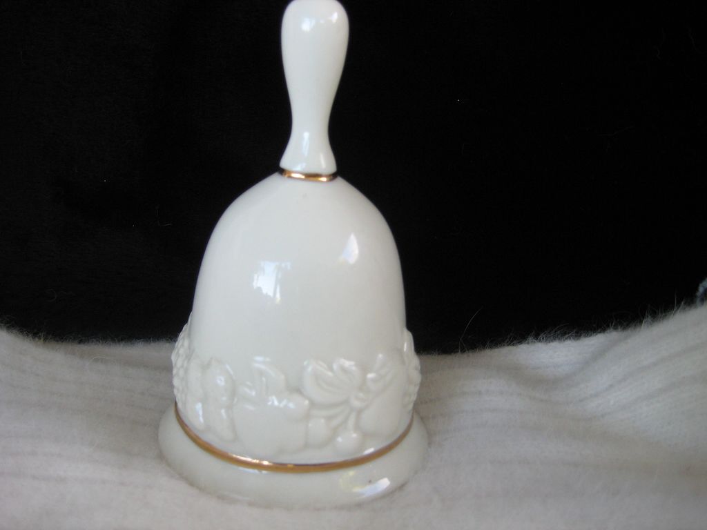 Lenox Bell Lenox Bell