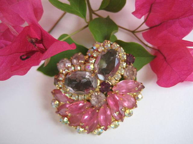 Juliana D&E Pink Lavender Two Tiered Rhinestone Brooch Juliana D&E Pink Lavender Two Tiered Rhinestone Brooch