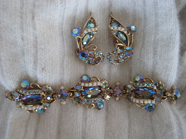Breathtaking Hollycraft 1957 Rhinestone Necklace Bracelet Earrings Breathtaking Hollycraft 1957 Rhinestone Necklace Bracelet Earrings