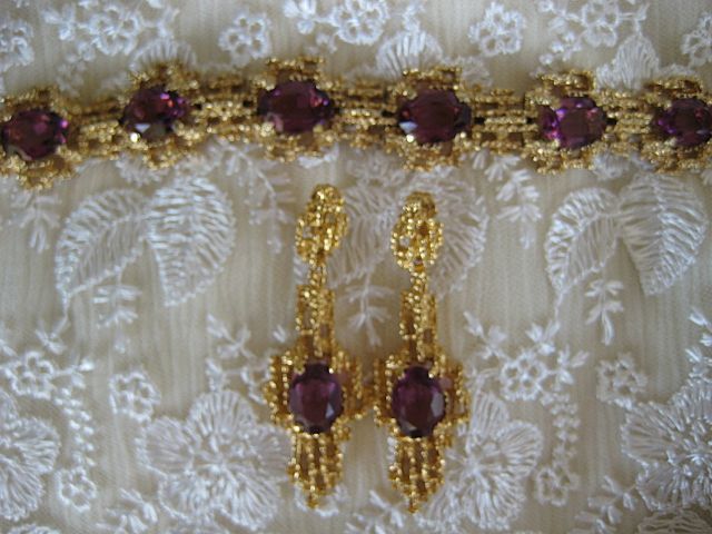 Spectacular Purple Panetta Glass Cabochon Bracelet Earrings Spectacular Purple Panetta Glass Cabochon Bracelet Earrings