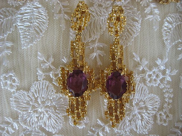 Spectacular Purple Panetta Glass Cabochon Bracelet Earrings Spectacular Purple Panetta Glass Cabochon Bracelet Earrings