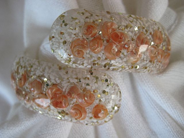 Peach Shell Confetti Lucite Bracelet Peach Shell Confetti Lucite Bracelet