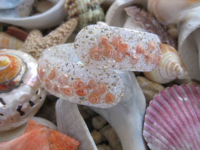 Peach Shell Confetti Lucite Bracelet Peach Shell Confetti Lucite Bracelet