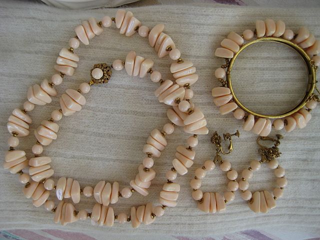 Tropical Pink Miriam Haskell Necklace Bracelet Earrings Tropical Pink Miriam Haskell Necklace Bracelet Earrings