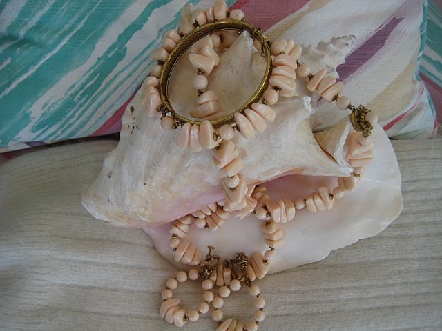 Tropical Pink Miriam Haskell Necklace Bracelet Earrings Tropical Pink Miriam Haskell Necklace Bracelet Earrings