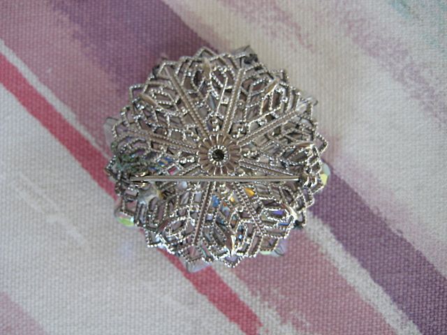 Awesome Faceted Oval Crystal Aurora Borealis Rhinestone Brooch Awesome Faceted Oval Crystal Aurora Borealis Rhinestone Brooch