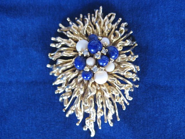 Spectacular Panetta Brooch Pendant Necklace Spectacular Panetta Brooch Pendant Necklace