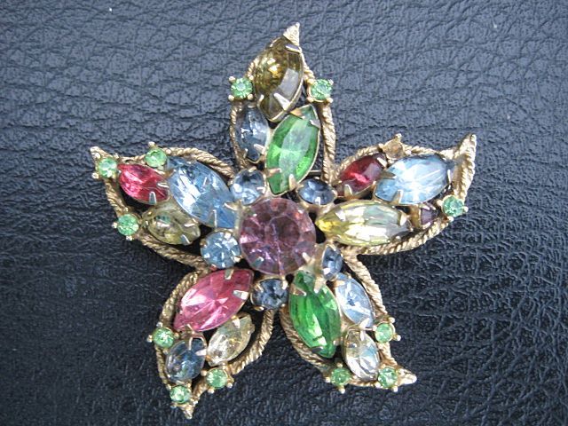 Weiss Multi Colored Rhinestone Star/Starfish Brooch Weiss Multi Colored Rhinestone Star/Starfish Brooch