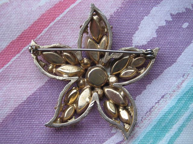Weiss Multi Colored Rhinestone Star/Starfish Brooch Weiss Multi Colored Rhinestone Star/Starfish Brooch