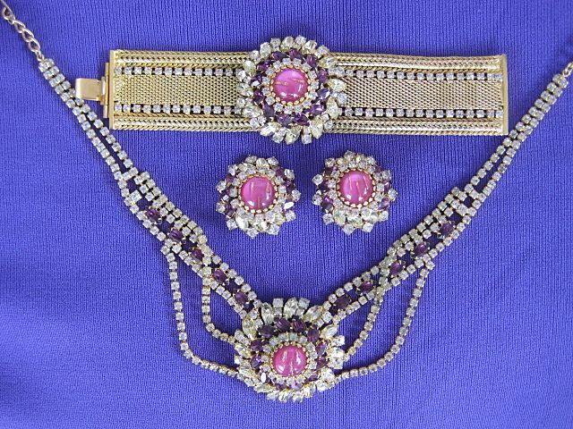 HobeTantalizing Pink Purple Rhinestone Necklace Bracelet Earrings HobeTantalizing Pink Purple Rhinestone Necklace Bracelet Earrings