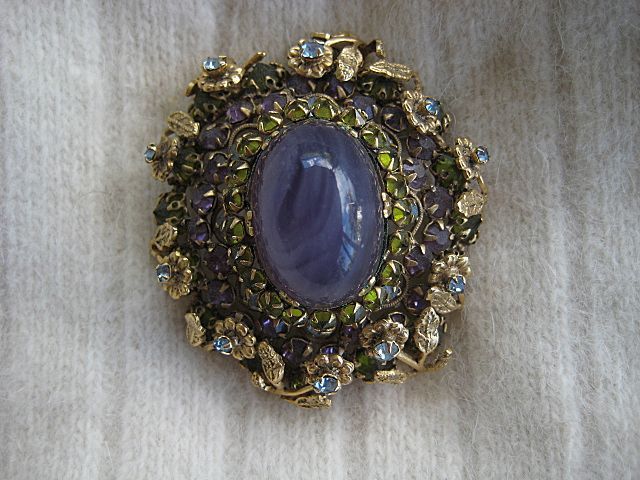 Schreiner Book Piece Purple Cabochon Rhinestone Pendant Brooch Schreiner Book Piece Purple Cabochon Rhinestone Pendant Brooch