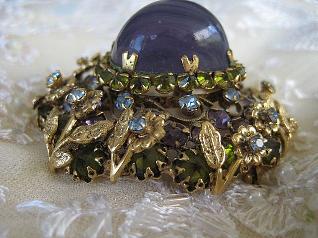 Schreiner Book Piece Purple Cabochon Rhinestone Pendant Brooch Schreiner Book Piece Purple Cabochon Rhinestone Pendant Brooch